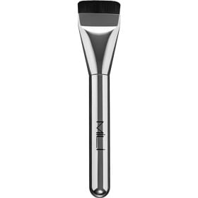 Bild på MILI Cosmetics Silver Flat Foundation Brush