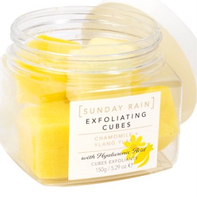 Bild på Sunday Rain Chamomile & Ylang Ylang Exfoliating Cubes 150 g